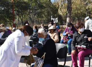 Entregan Oxímetros para Clubes de Adultos Mayores en Tlalnepantla