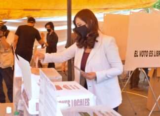 Vota Patricia Durán en la casilla 2780 del Fraccionamiento Los Álamos