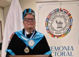 Por sus labores en la Defensa de la Niñez Otorgan a Eduardo Avalos González el Doctorado Honoris Causa