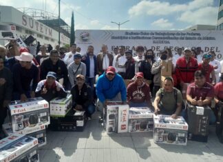 Suteymistas de Naucalpan Reciben Regalos por el «Día del Sindicalizado»