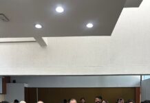 David Parra Pide a Jóvenes Universitarios Reflexionar Sobre las Estructuras de Poder en México