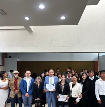 David Parra Pide a Jóvenes Universitarios Reflexionar Sobre las Estructuras de Poder en México