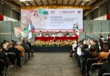 Arranca Mario Delgado desde Tlalnepantla la Distribución de Libros de Texto Gratuitos