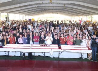 Festejan en Tlalnepantla a 10 mil Personas Adultas Mayores por el Día del Abuelo